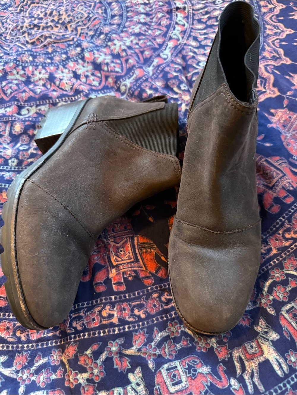 Sorel 10.5 Brown Suede Ankle Boots